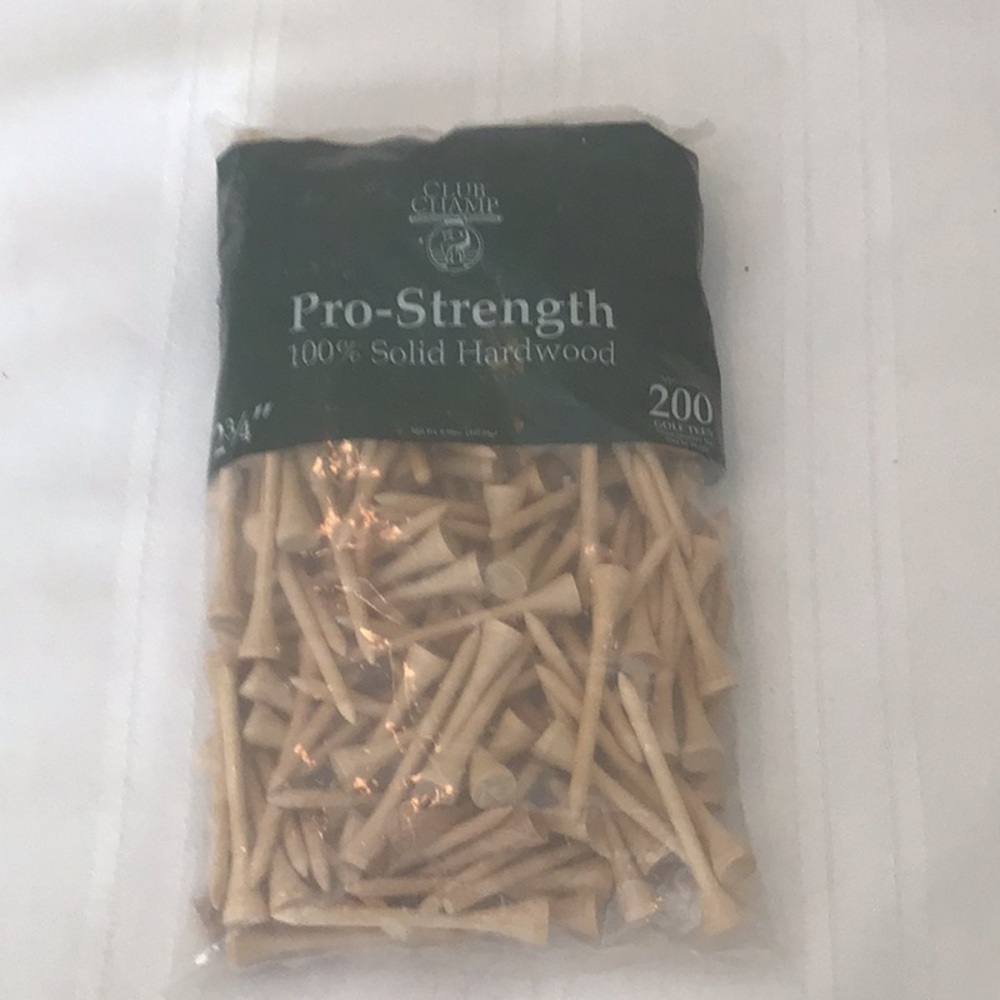 Club Champ Pro-Strength golf tees made of 100% solid hardwood tees sealed pack